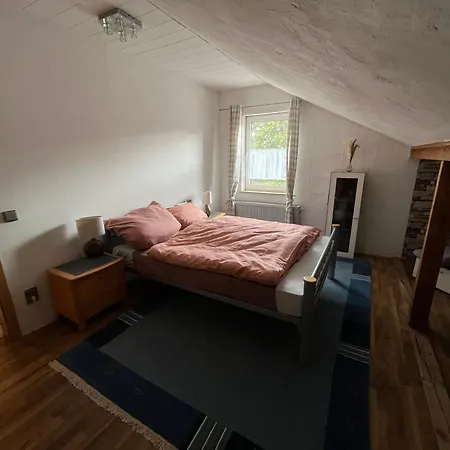 Gemuetliche Mit Veranda Und Garten Naehe Nuernberg