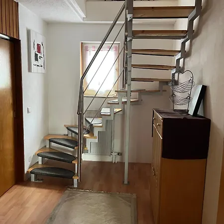 Gemuetliche Mit Veranda Und Garten Naehe Nuernberg Schwanstetten