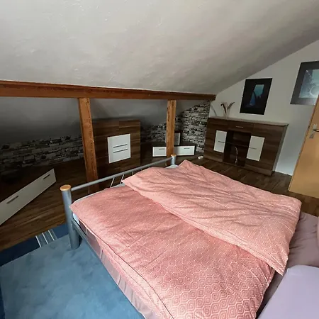 Gemuetliche Mit Veranda Und Garten Naehe Nuernberg Appartement *