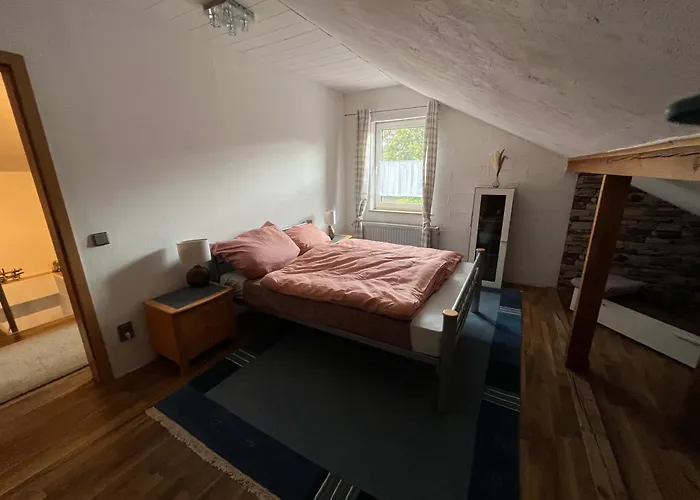 Gemuetliche Mit Veranda Und Garten Naehe Nuernberg